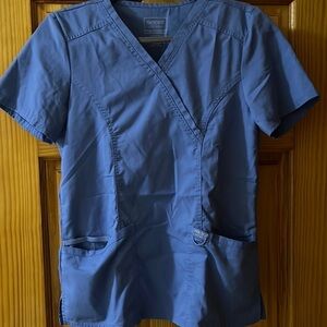 Cherokee Scrub top